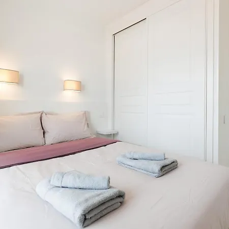 - Vue Mer-plage-piscine-clim-wifi Κάννες